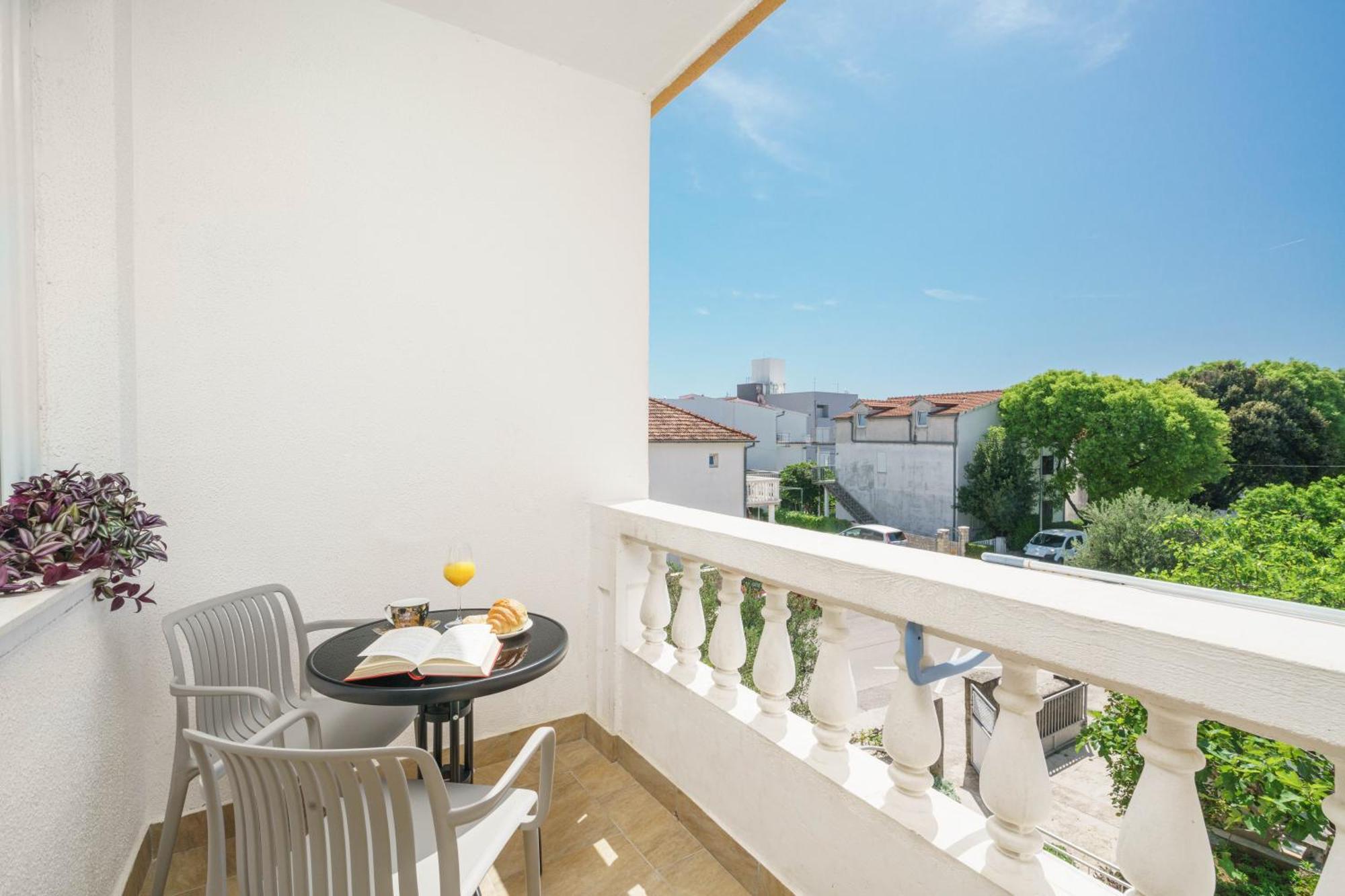 Apartment Remy Vodice Esterno foto